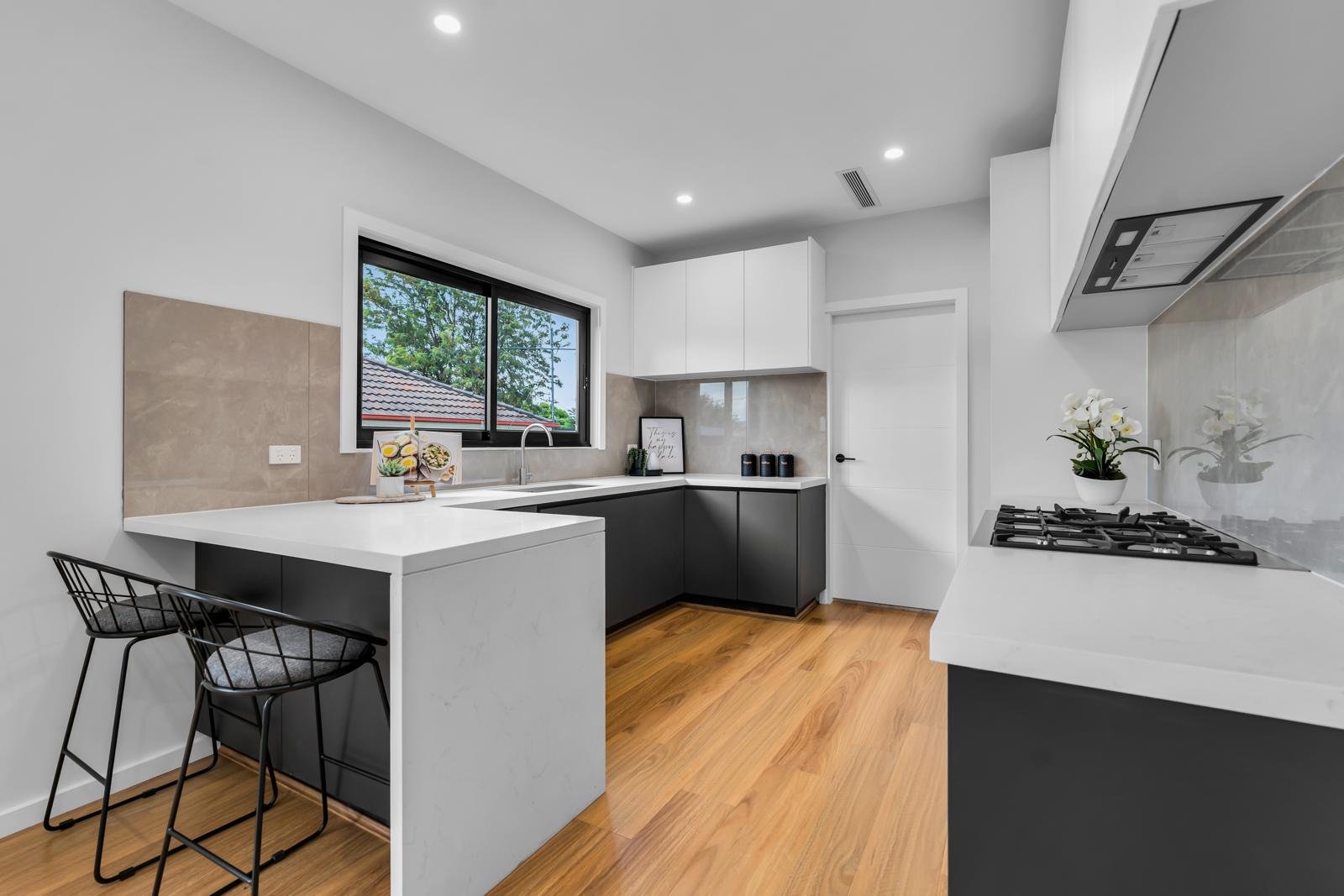 MNK Construction Modern Kitchen Design
